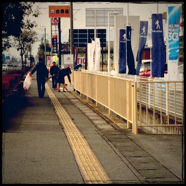 朝のお掃除・・・