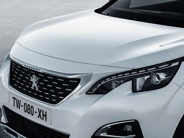 NEW 7-SEAT SUV PEUGEOT 5008 DEBUT