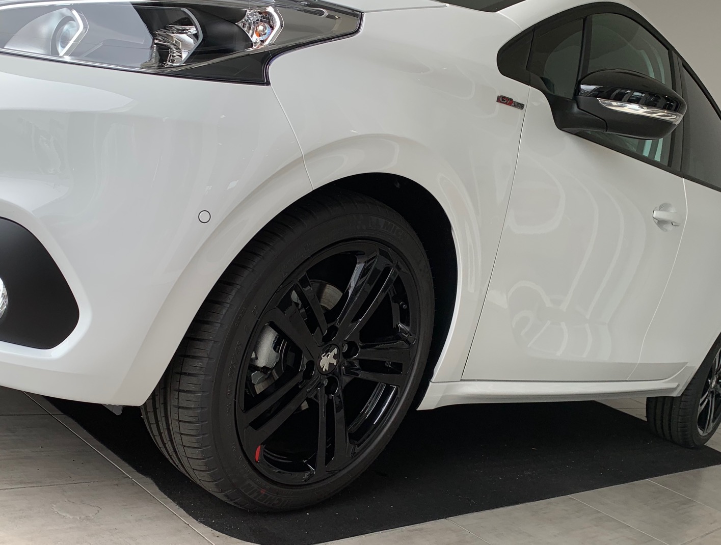 208 GTLINE BLACK PACK DEBUT!!
